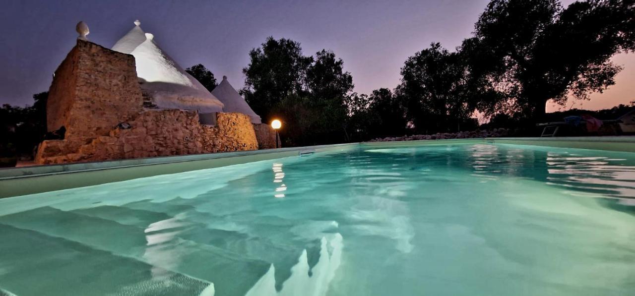 דירות Latiano Trullo Tarantini Con Piscina Privata מראה חיצוני תמונה
