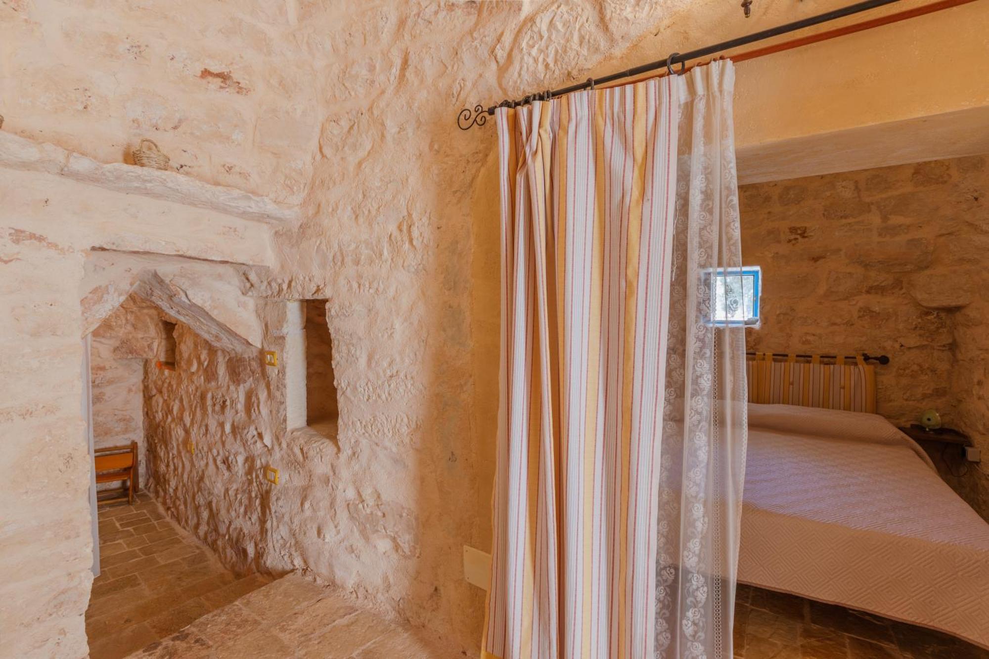 דירות Latiano Trullo Tarantini Con Piscina Privata מראה חיצוני תמונה