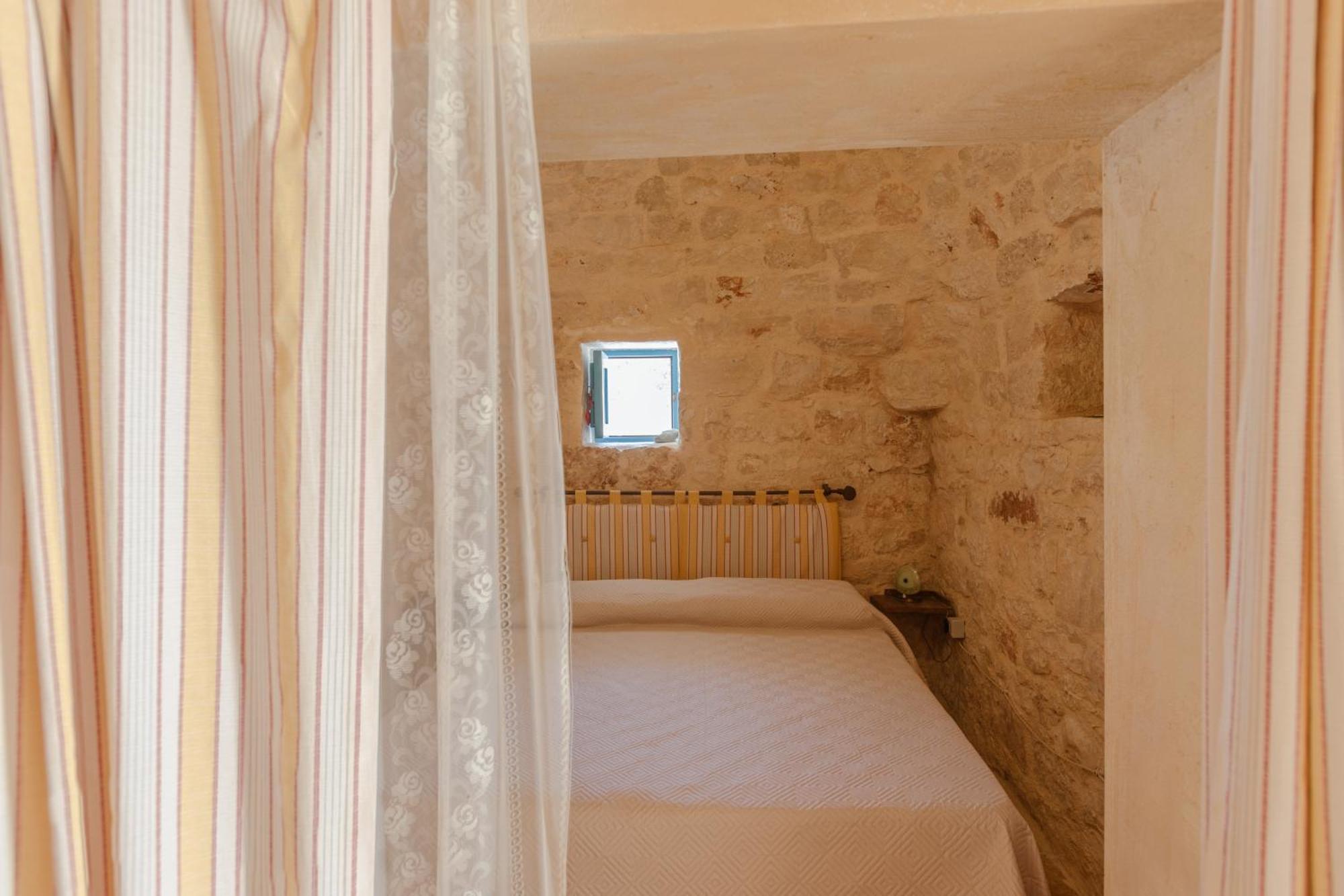 דירות Latiano Trullo Tarantini Con Piscina Privata מראה חיצוני תמונה