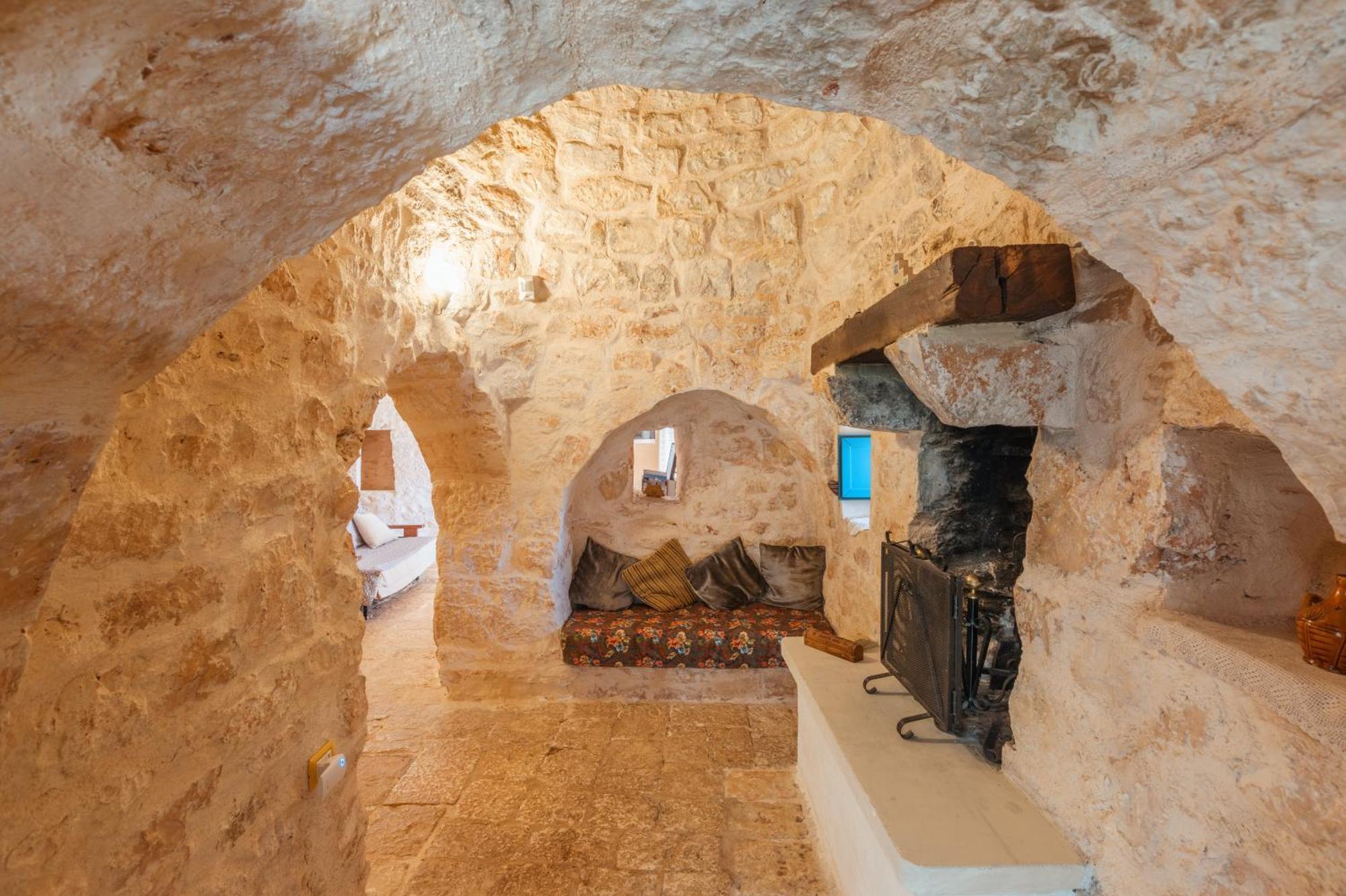 דירות Latiano Trullo Tarantini Con Piscina Privata מראה חיצוני תמונה