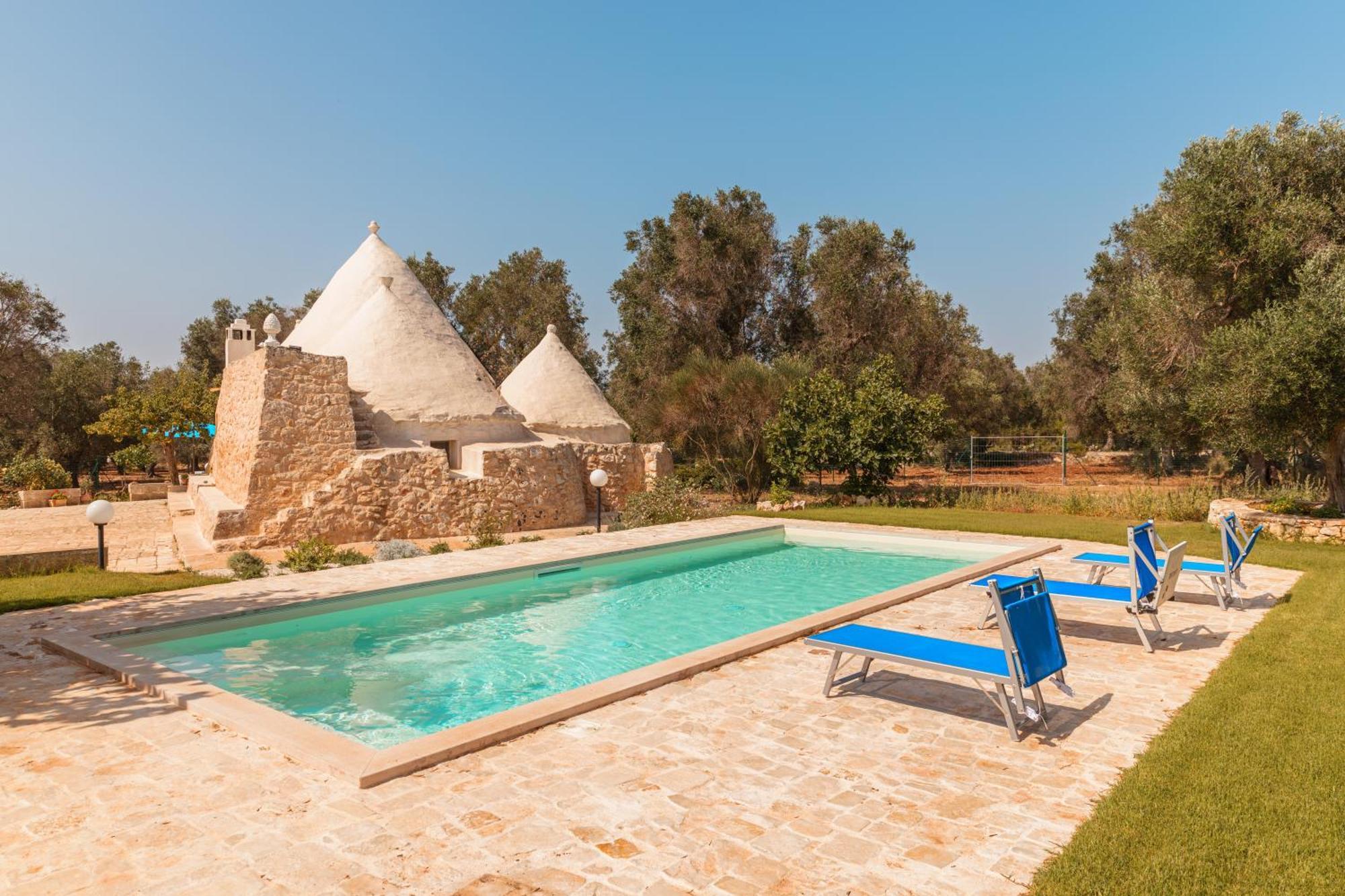 דירות Latiano Trullo Tarantini Con Piscina Privata מראה חיצוני תמונה