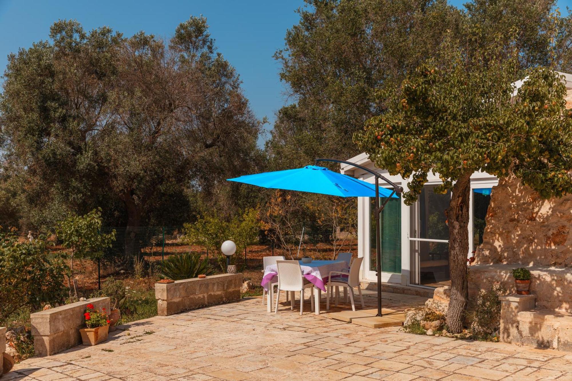 דירות Latiano Trullo Tarantini Con Piscina Privata מראה חיצוני תמונה