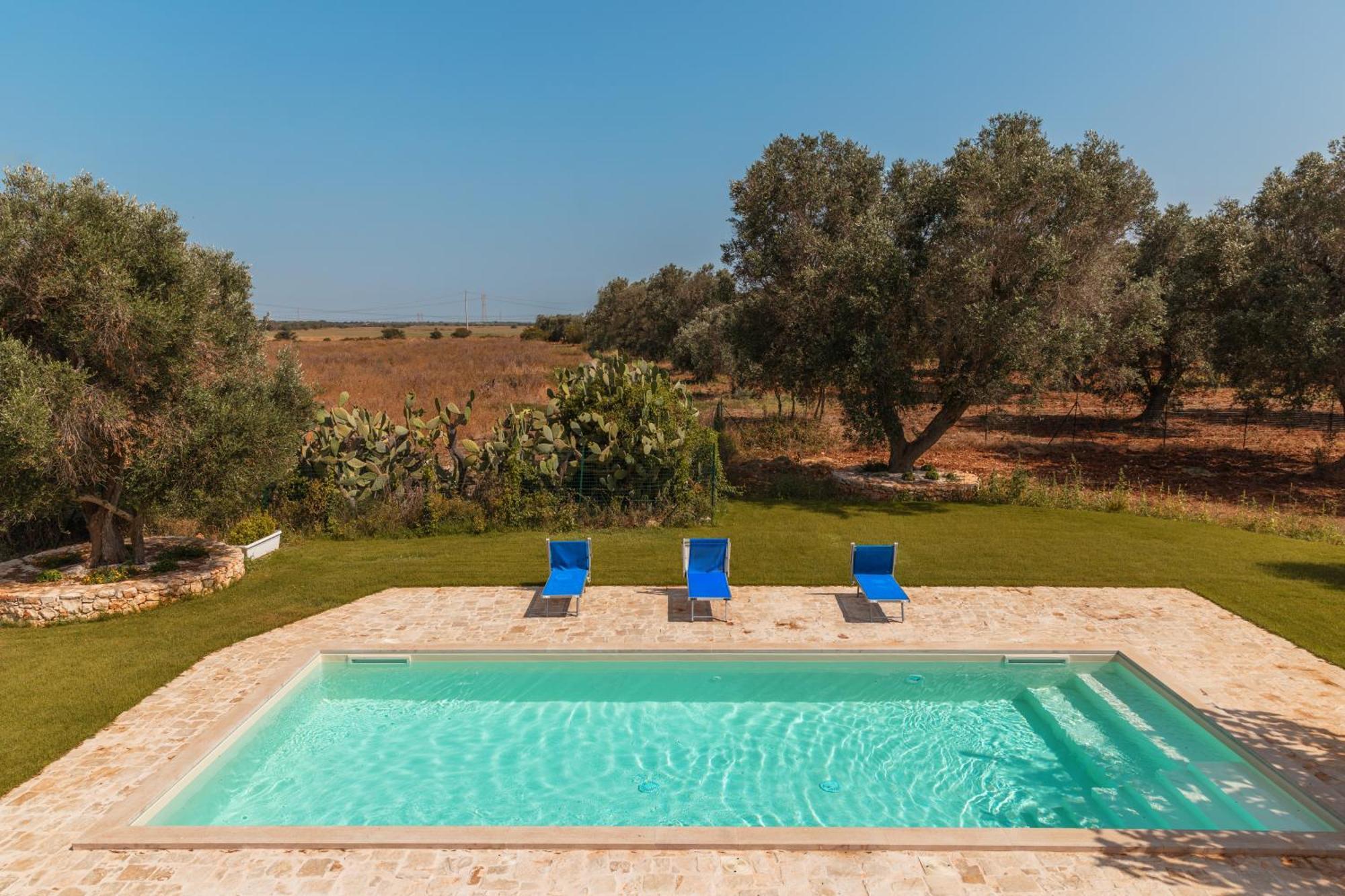דירות Latiano Trullo Tarantini Con Piscina Privata מראה חיצוני תמונה