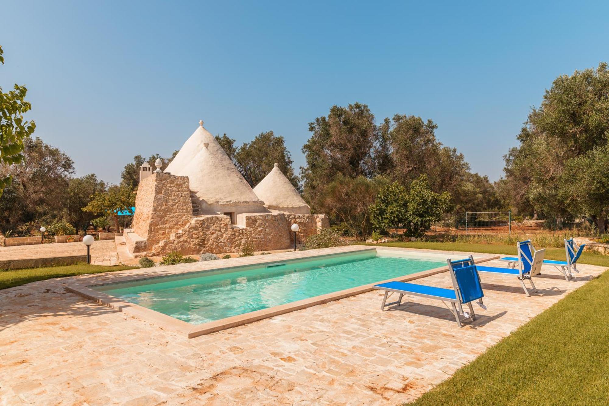 דירות Latiano Trullo Tarantini Con Piscina Privata מראה חיצוני תמונה