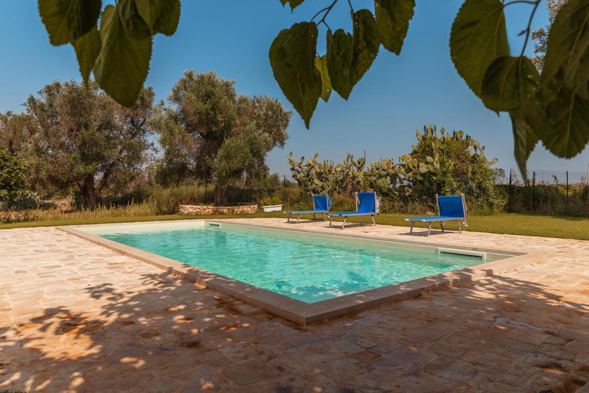 דירות Latiano Trullo Tarantini Con Piscina Privata מראה חיצוני תמונה