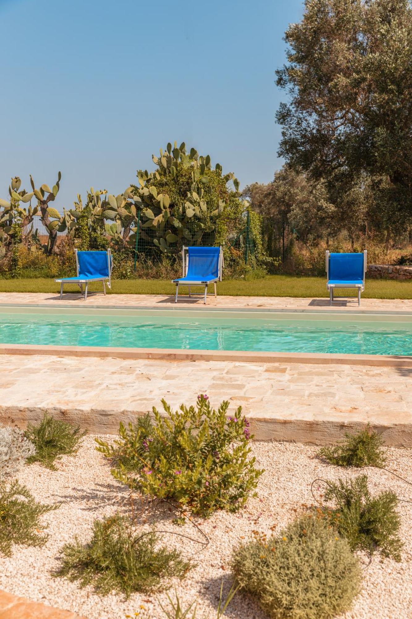 דירות Latiano Trullo Tarantini Con Piscina Privata מראה חיצוני תמונה
