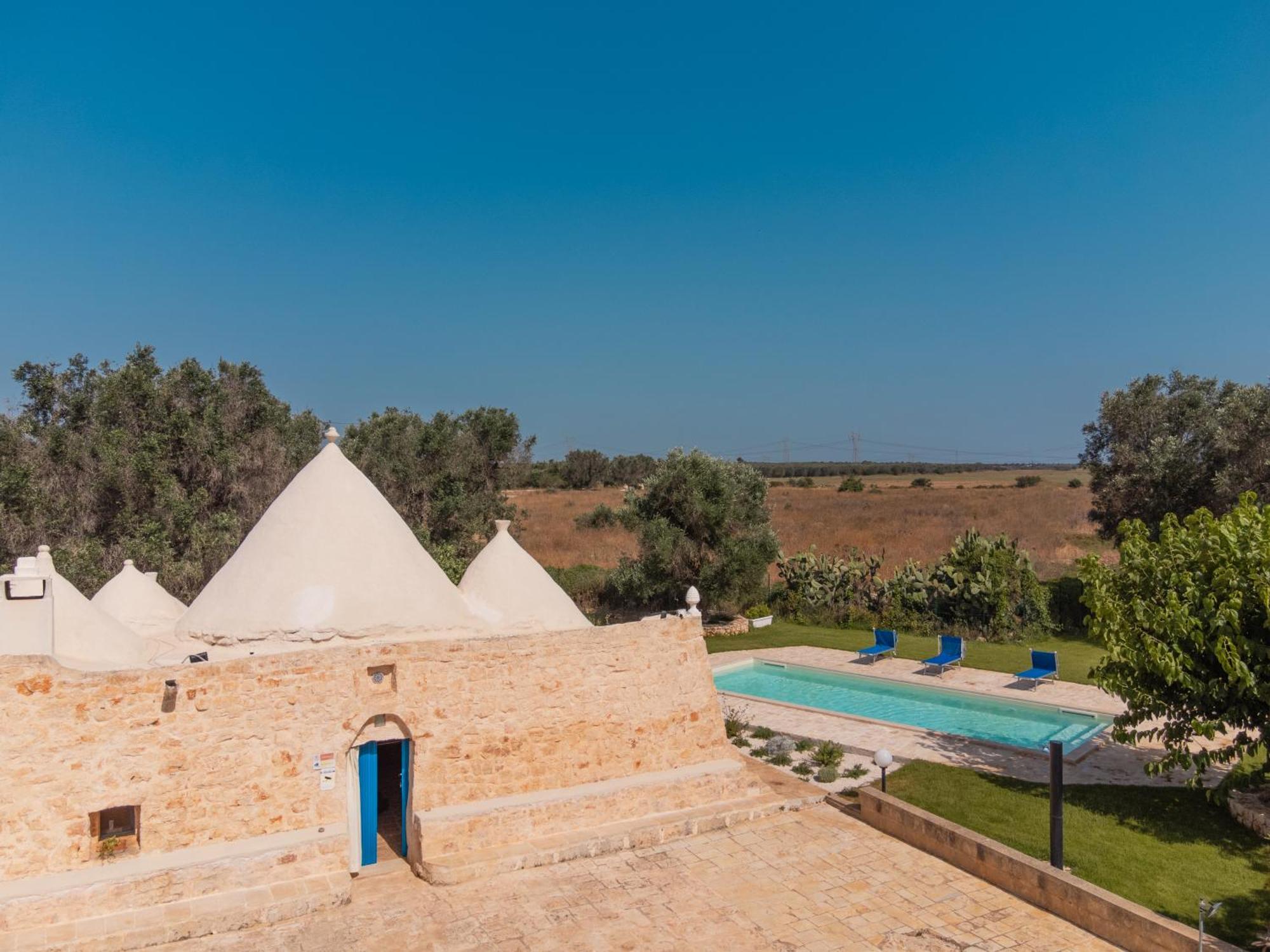 דירות Latiano Trullo Tarantini Con Piscina Privata מראה חיצוני תמונה