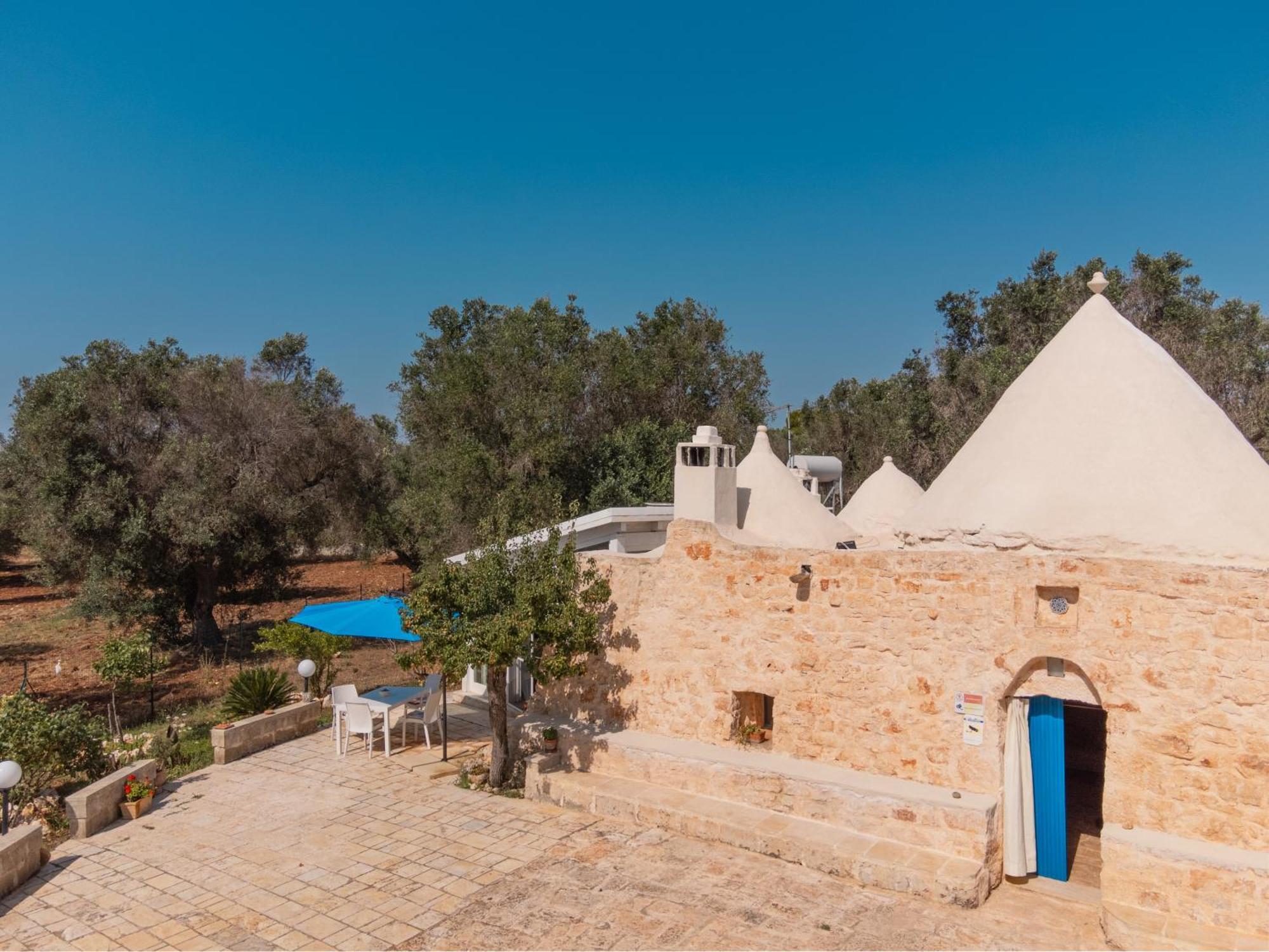 דירות Latiano Trullo Tarantini Con Piscina Privata מראה חיצוני תמונה