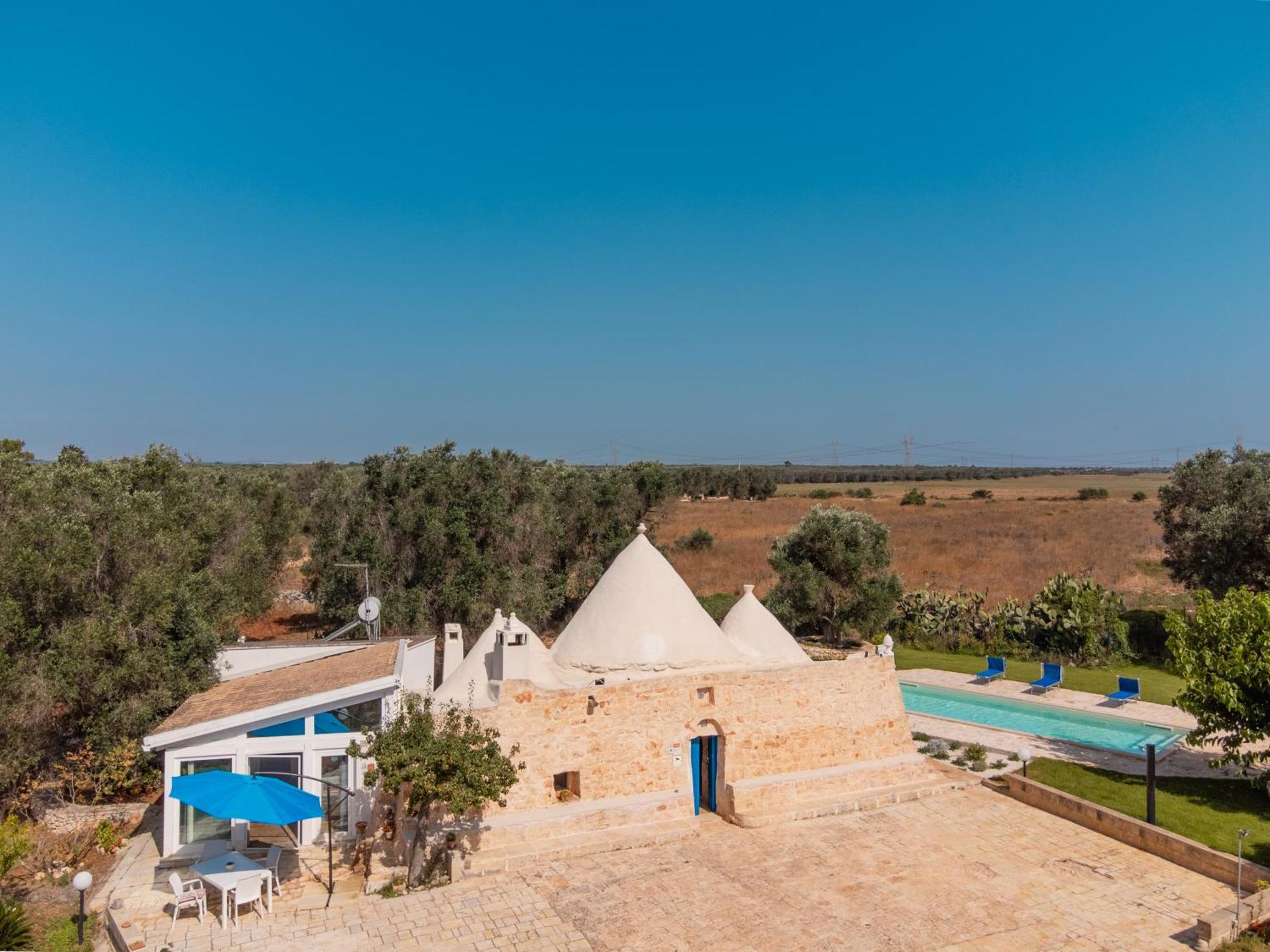 דירות Latiano Trullo Tarantini Con Piscina Privata מראה חיצוני תמונה